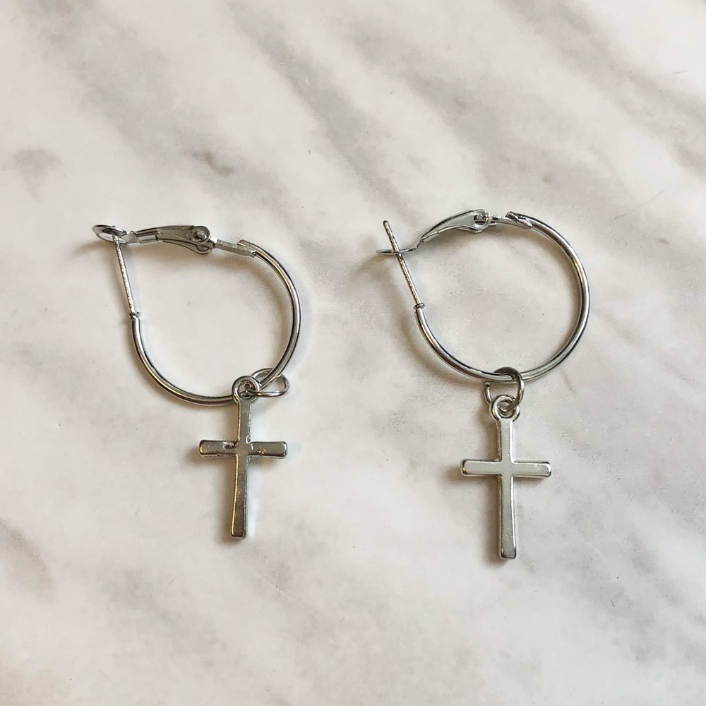 🎉 New Silver Cross Hoop Earrings set